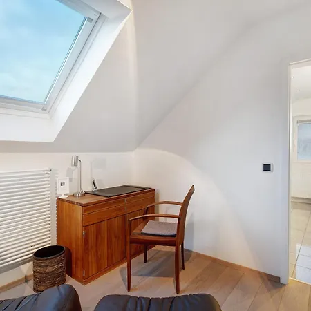 Savoir-vivre شقة انديغن